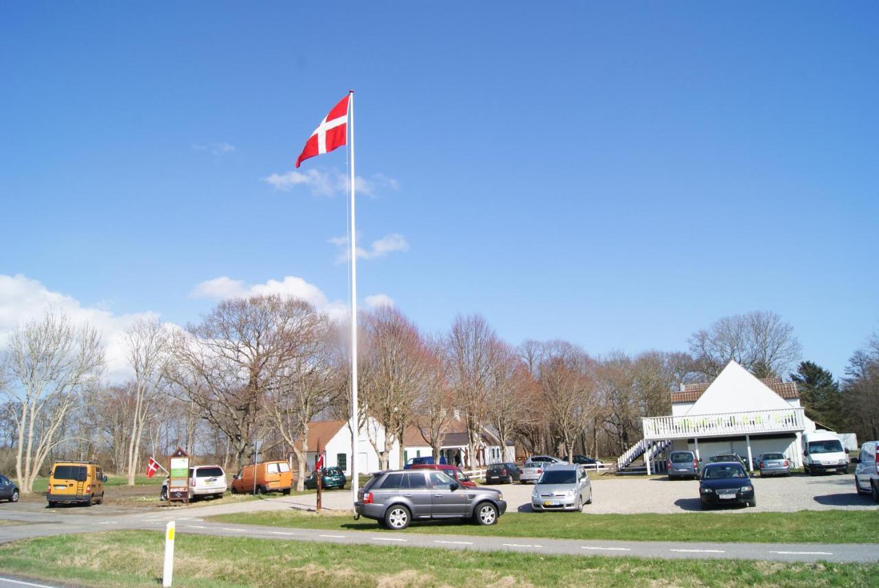 Hotel Nygaard Laeso Byrum Bagian luar foto
